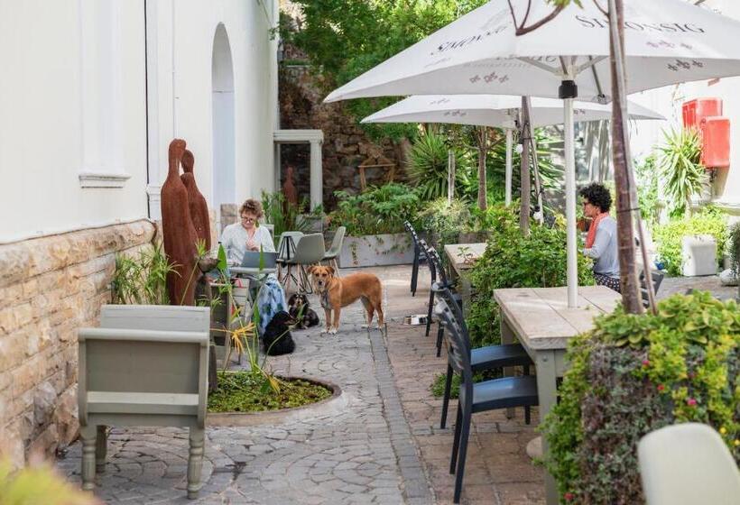 مبيت وإفطار The Willets Boutique