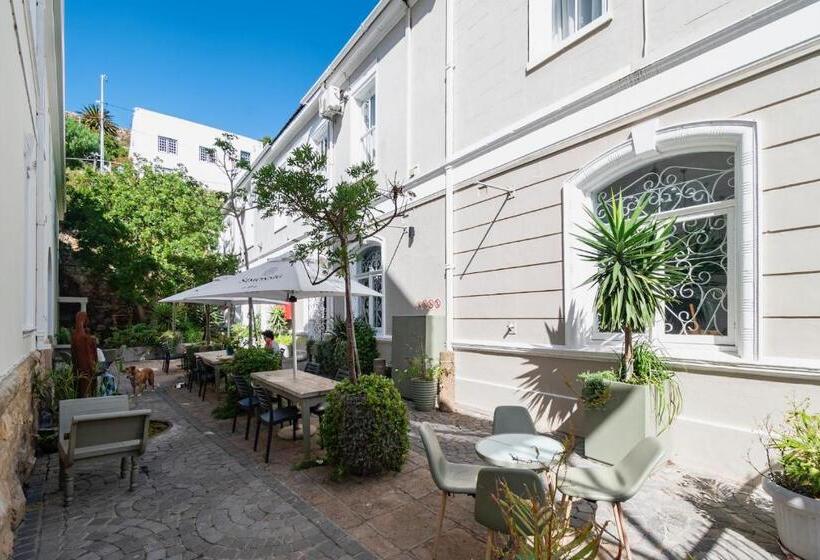 مبيت وإفطار The Willets Boutique