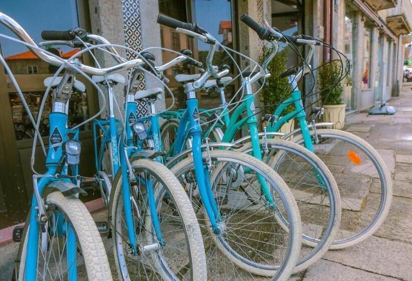 Caminha Hostel & Suites