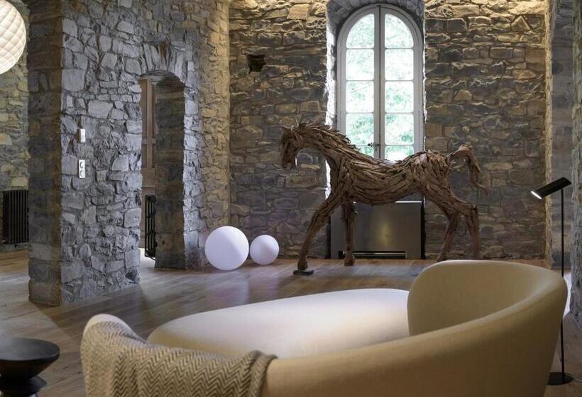 ホテル Couvent De La Salette & Spa