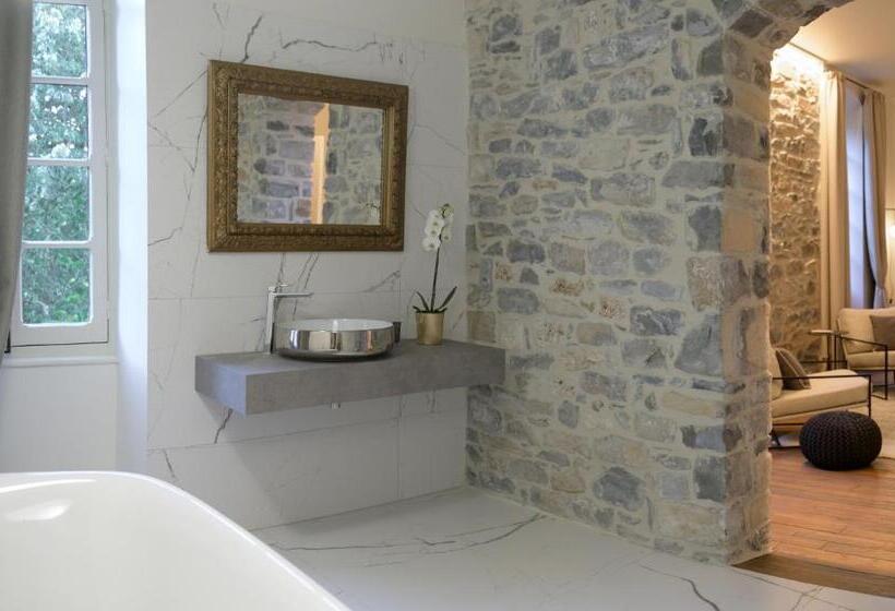 ホテル Couvent De La Salette & Spa