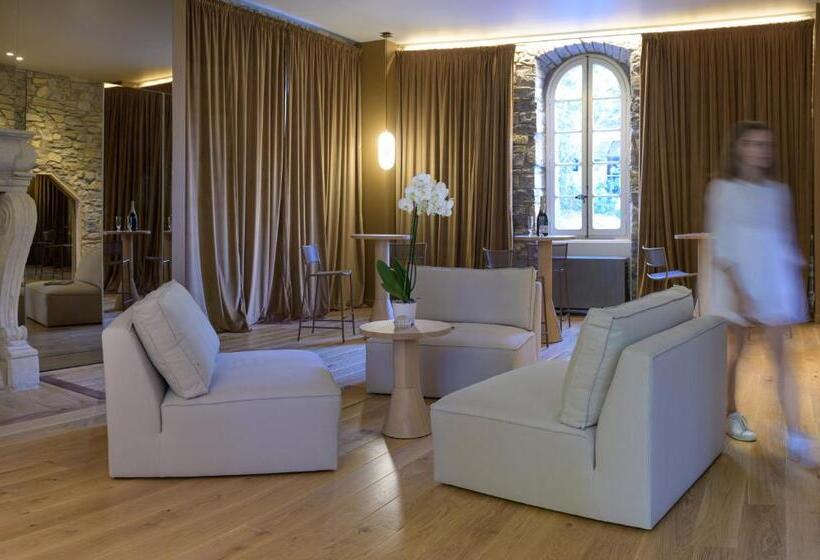 ホテル Couvent De La Salette & Spa