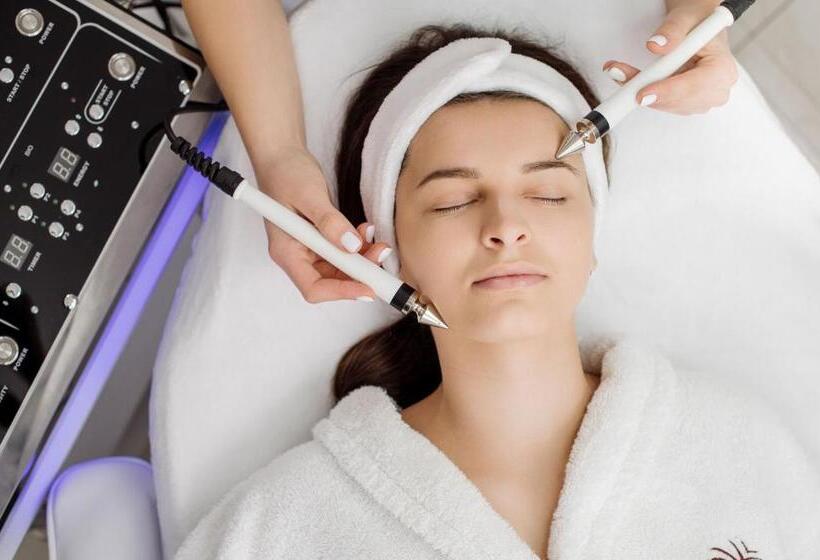 هتل Poeziya Mandriv