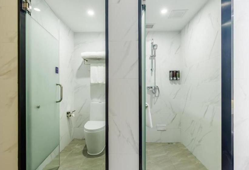 Отель Poltton Service Apartment Yangshuo Wubu Town