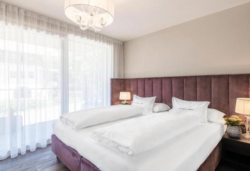 Отель Prunner Luxury Suites Adults Only