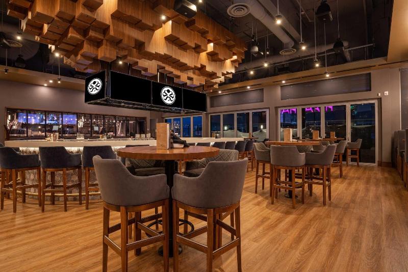 酒店 Sandman Signature Ottawa Airport