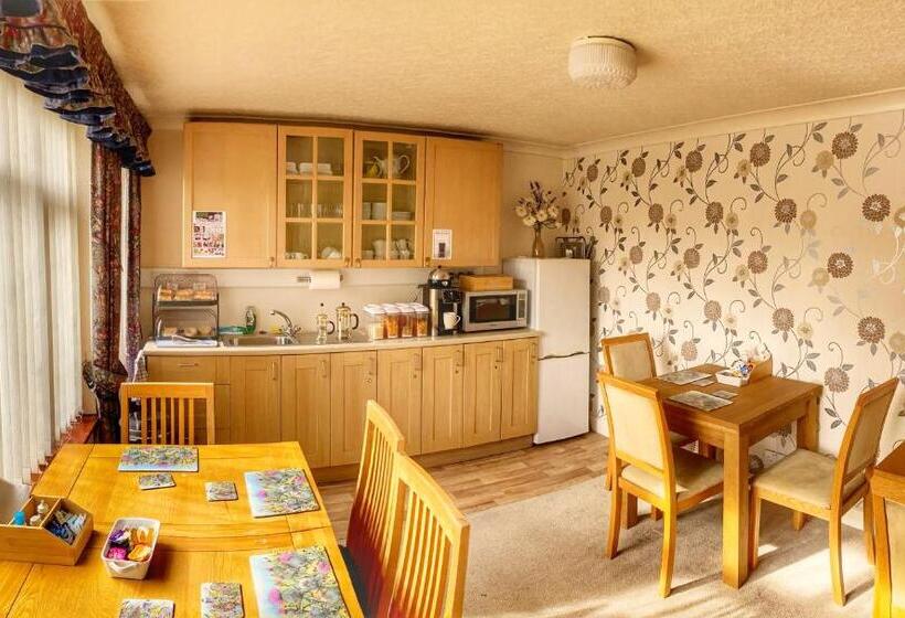 بنسيون Blythewood Guest House