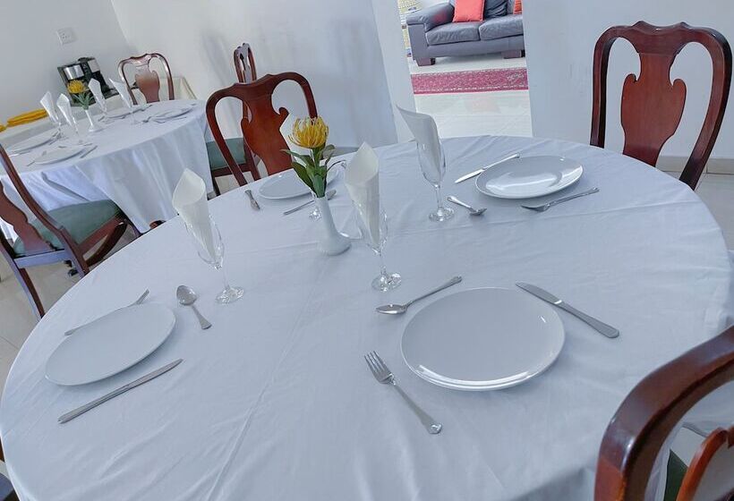 ペンション Kamsa Royal Guest House