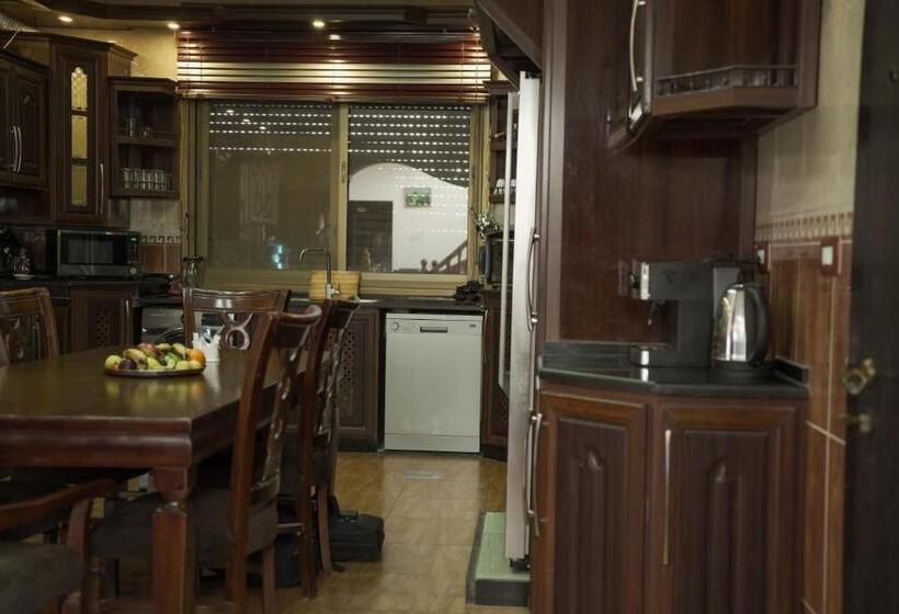 پانسیون Relaxing Oasis Villa