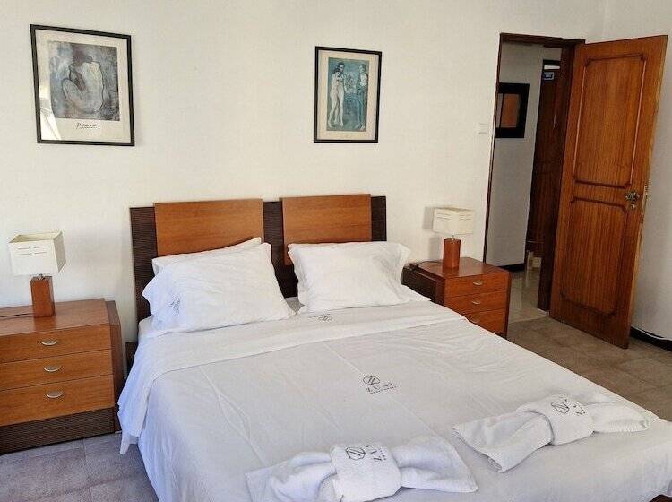 پانسیون Zuni Guest House