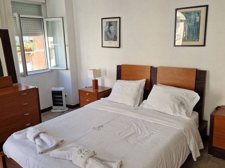 پانسیون Zuni Guest House