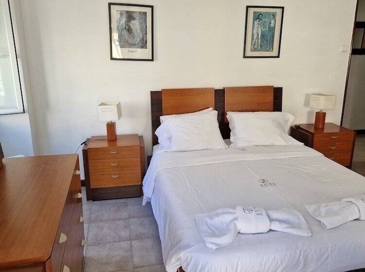 پانسیون Zuni Guest House