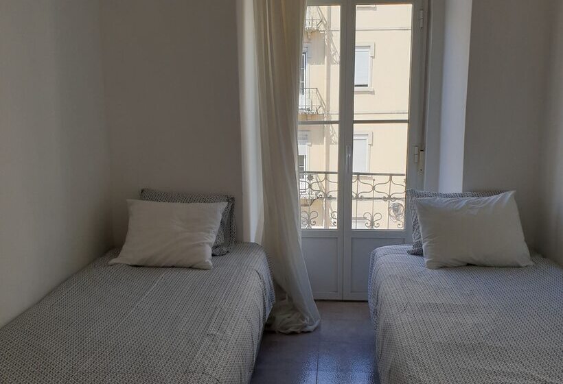 پانسیون Zuni Guest House