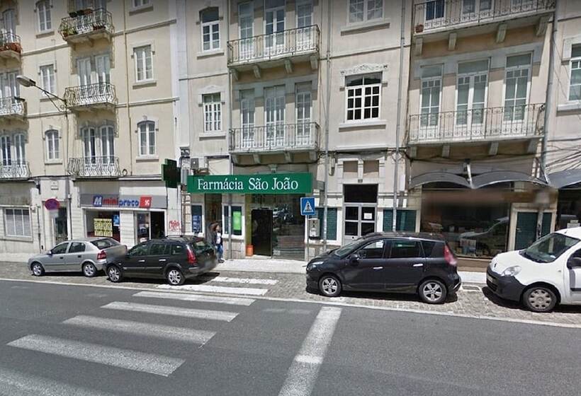 پانسیون Zuni Guest House