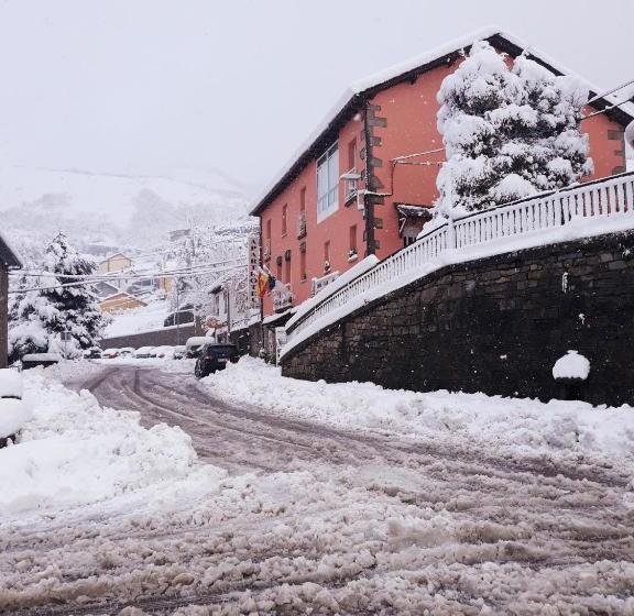 Apartahotel Portal De Leon