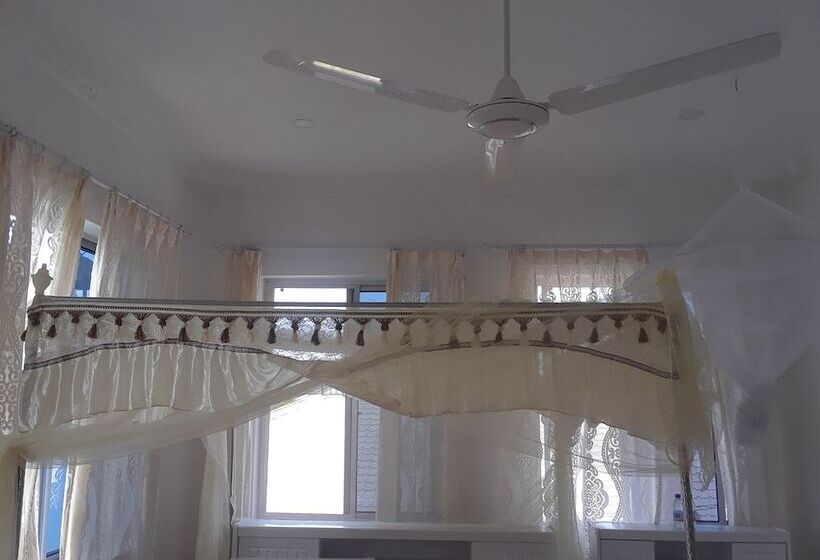 مبيت وإفطار Twin Villa