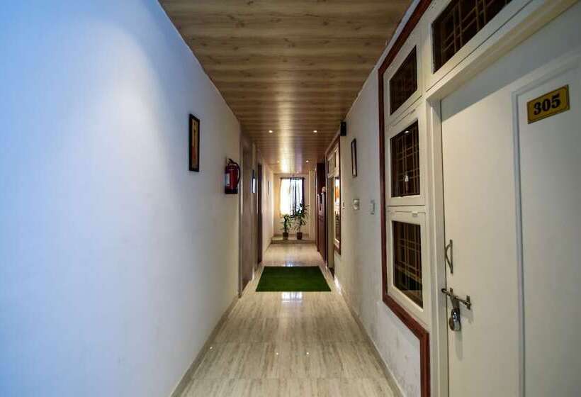 Отель O Kanchan Residency