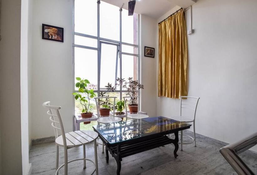 Отель O Kanchan Residency