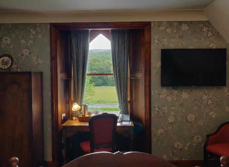 Отель Rokeby Manor