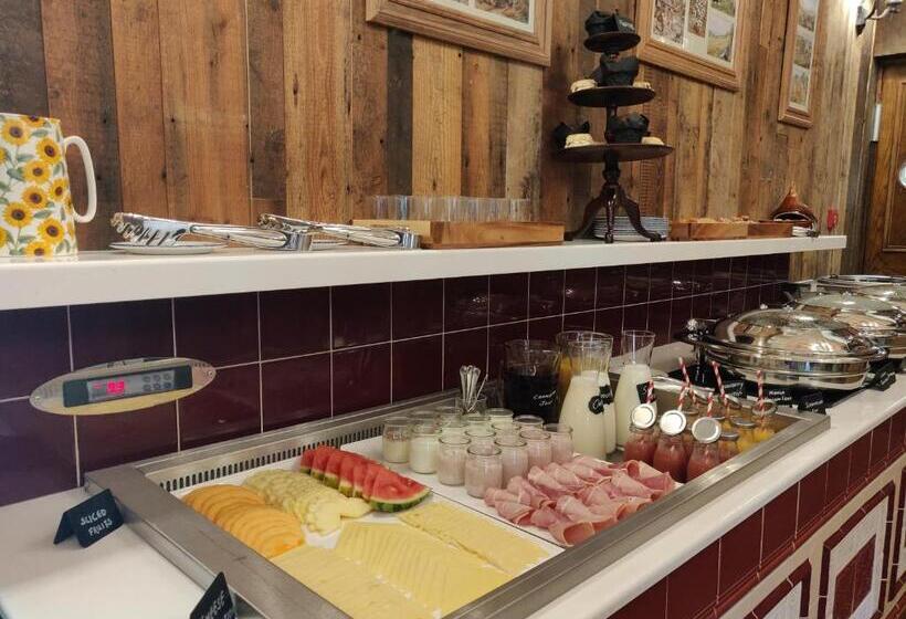 Отель Rokeby Manor