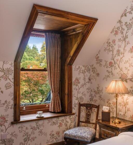 Отель Rokeby Manor