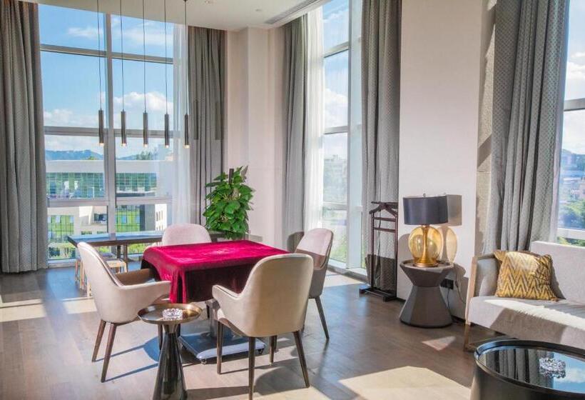 ホテル Wanda Realm Heshan