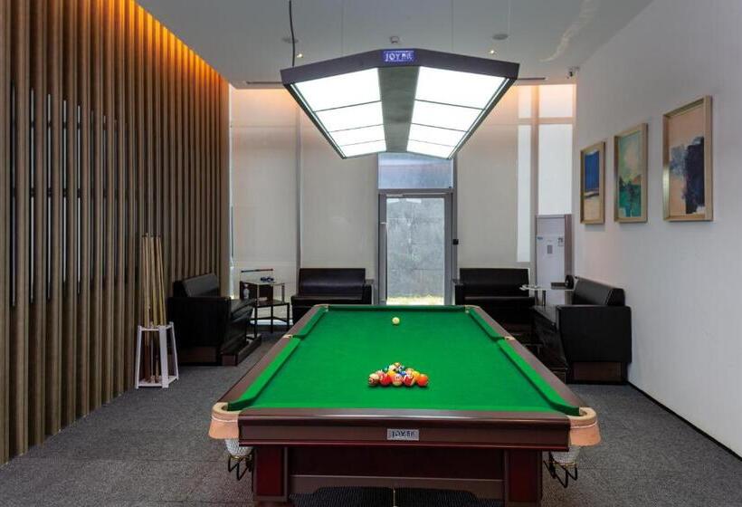 בית מלון כפרי Wanda Realm Heshan