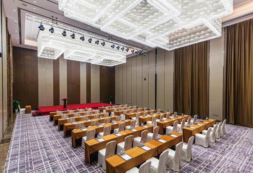 בית מלון כפרי Wanda Realm Heshan