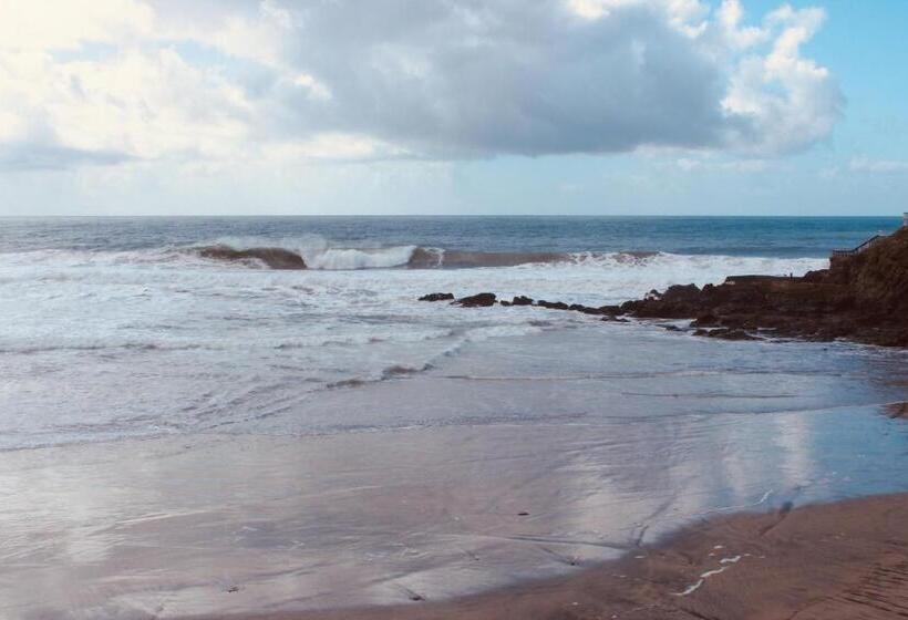 La Jolla Excellence, Exclusive Front Beach!