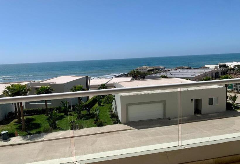 La Jolla Excellence, Exclusive Front Beach!