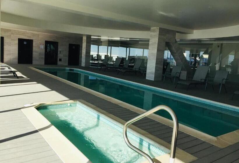 La Jolla Excellence, Exclusive Front Beach!