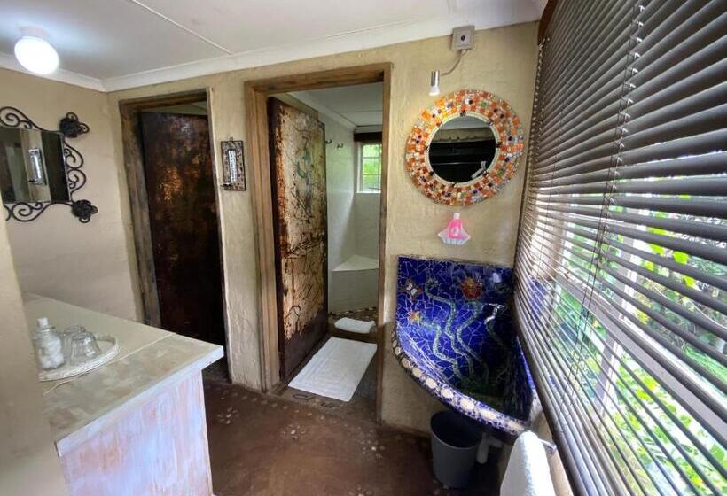 פנסיון Bohemian Garden Cottages