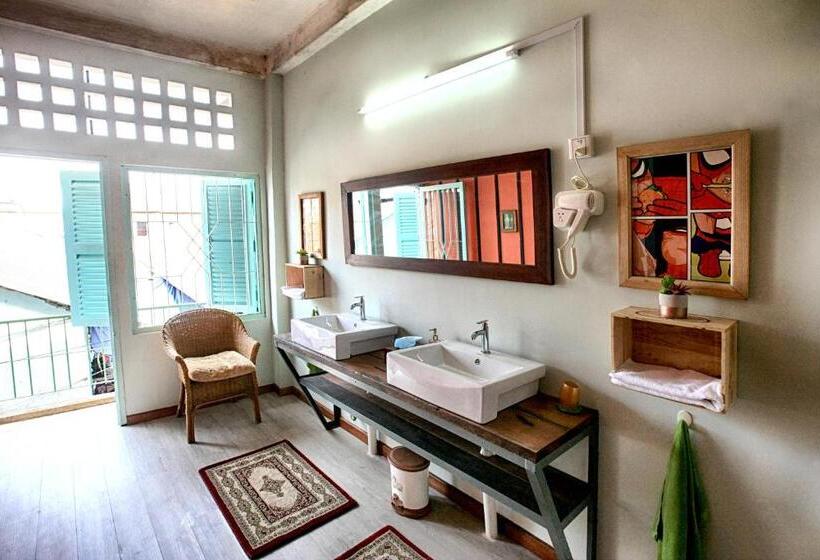 بنسيون Candy Pepper