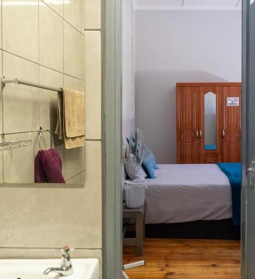 פנסיון Keetmanshoop Self Catering