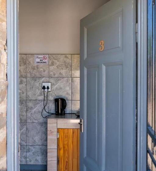 פנסיון Keetmanshoop Self Catering