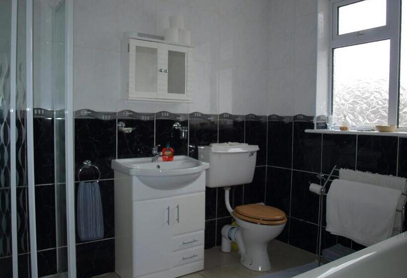 膳宿费 The Lookout Ardara