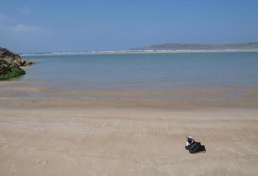 膳宿费 The Lookout Ardara