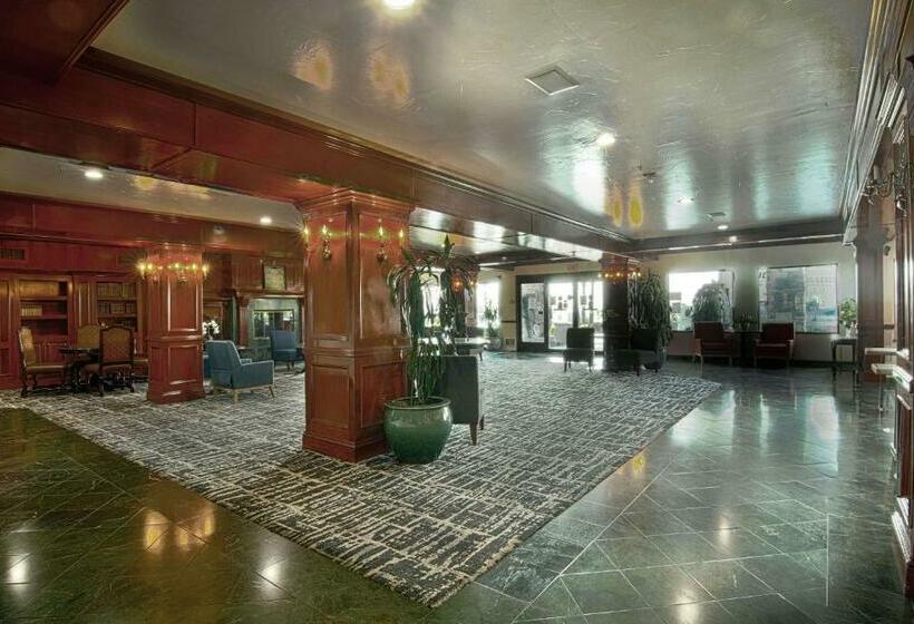 Azure Hotel&suites Ontario Trademark Collection By Wyndham