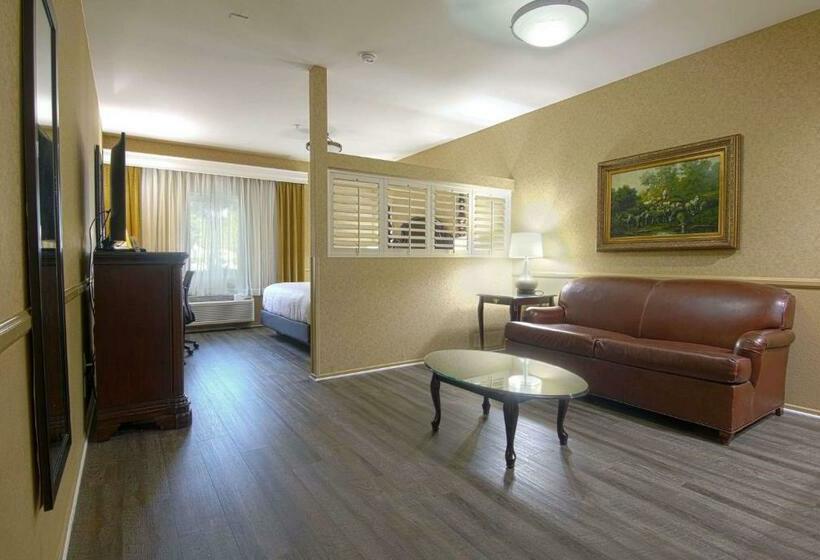 Azure Hotel&suites Ontario Trademark Collection By Wyndham