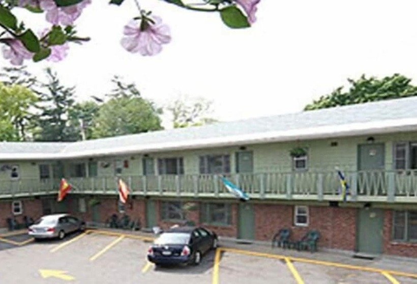 Community Court Motel