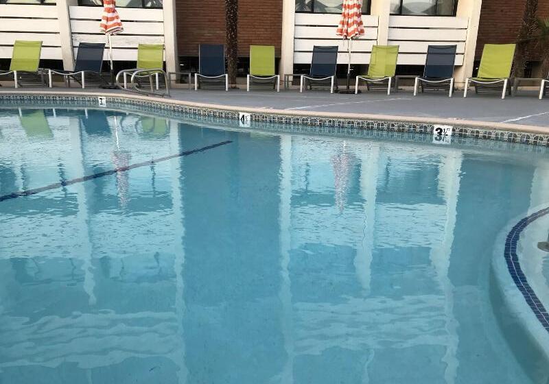 Amanzi Hotel, Ascend Hotel Collection