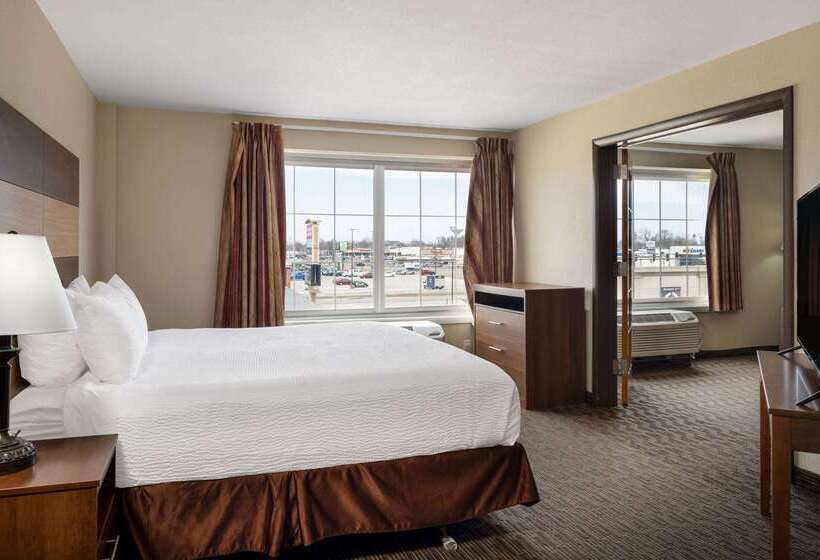 בית מלון כפרי Americinn By Wyndham Cedar Rapids North