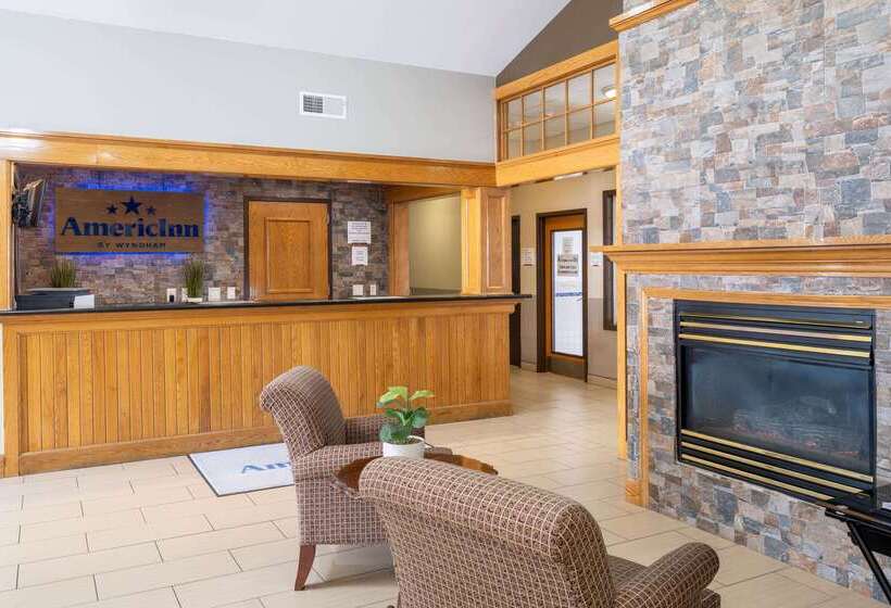 בית מלון כפרי Americinn By Wyndham Cedar Rapids North