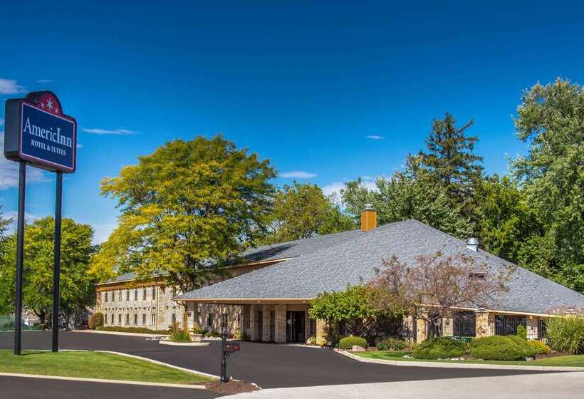 فندق Americinn And Suites By Wyndham Delafield Waukesha Milwaukee
