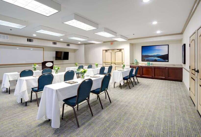 Ayres Hotel Corona Riverside