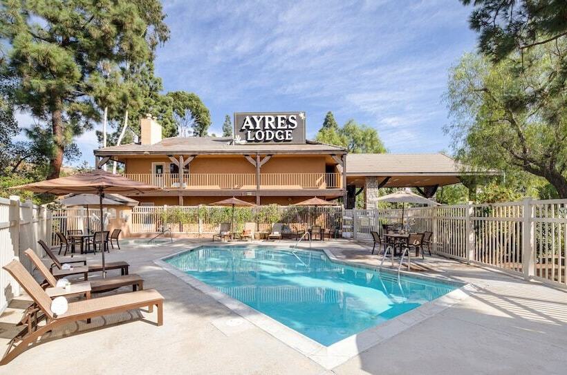 Отель Ayres Lodge Alpine