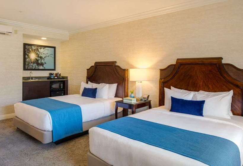 בית מלון כפרי Ayres Suites Diamond Bar