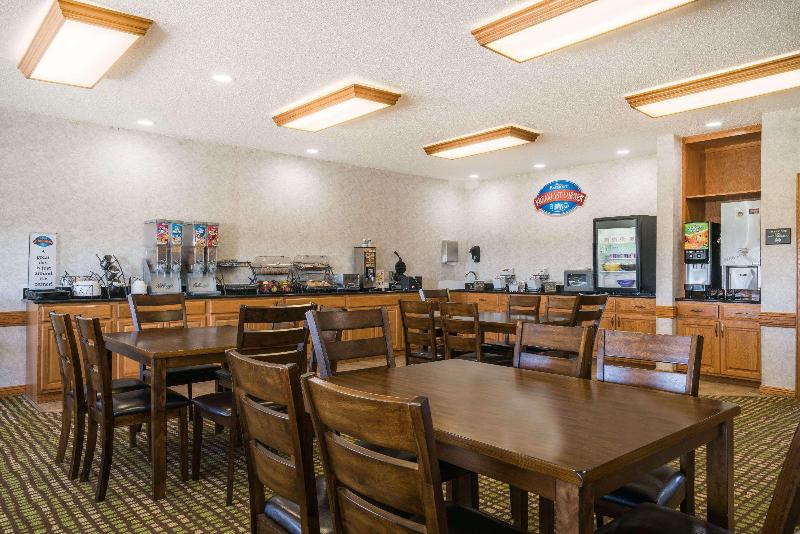 Отель Baymont By Wyndham Albany