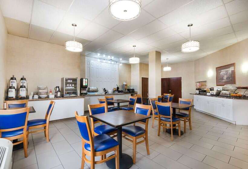 Отель Baymont By Wyndham Colorado Springs