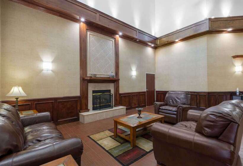 בית מלון כפרי Baymont By Wyndham Colorado Springs